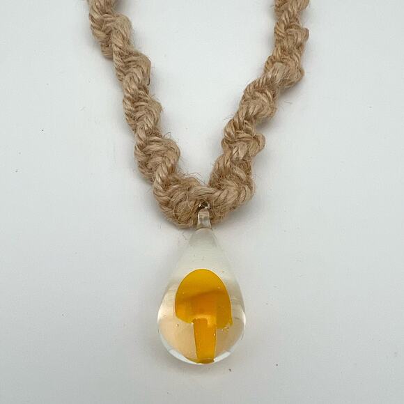 dK Hawaiian Collections Hemp Glass Mushroom Necklace NWT - Picture 1 of 6